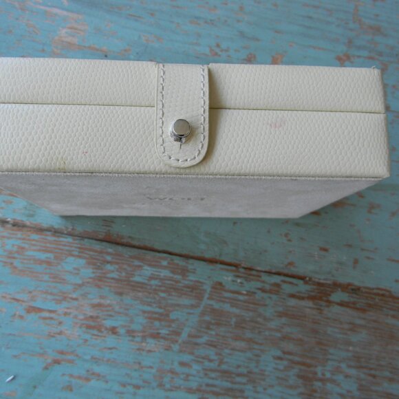 Wolf Designs for Pottery Barn BEIGE Travel Jewelry Box - Picture 6 of 10